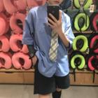Elbow-sleeve Shirt / Plaid Tie / Shorts / Set