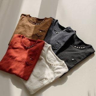 Button-detail Pocket-patched T-shirt