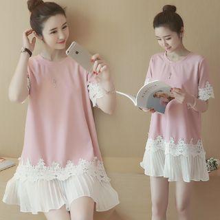 Lace Panel Accordion-hem Short-sleeve Dress