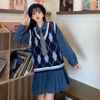 Shirtdress / Plaid Neck Tie / Argyle Print Knit Sweater Vest