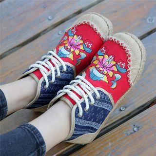 Printed Flower Embroidered Lace Up Shoes
