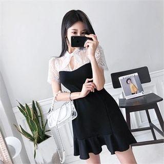 Contrast Lace-yoke Sweetheart-neck Mini Dress