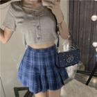 Short-sleeve Plain Cropped T-shirt / Plaid Pleated Mini Skirt