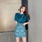 Short-sleeve T-shirt / Leaf Print Mini Skirt