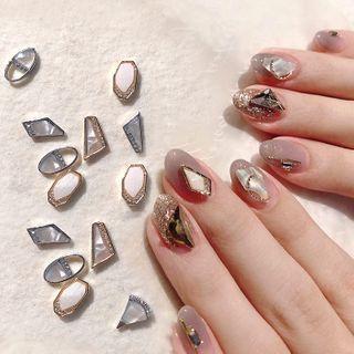 Shell / Rhinestone Nail Art Decoration