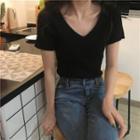 V-neck Ribbed Short-sleeve Knit Top