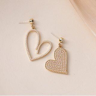 Heart Faux Pearl Asymmetrical Dangle Earring 1 Pair - Gold - One Size