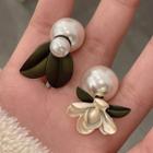 Flower Faux Pearl Earring Stud Earring - 1 Pair - Gold & Dark Green - One Size