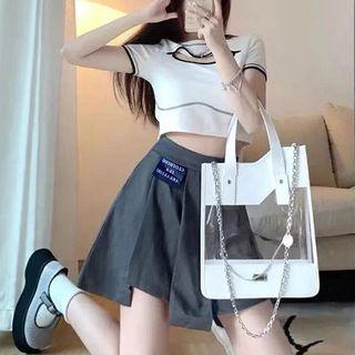 Short-sleeve Contrast Trim Cutout Crop T-shirt