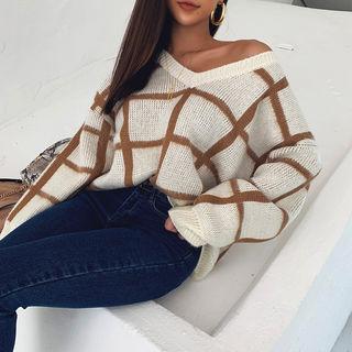V-neck Checked Oversized Sweater