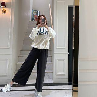 Set: Letter Print Sweatshirt + Band-waist Textured Pants