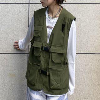 V-neck Plain Cargo Vest