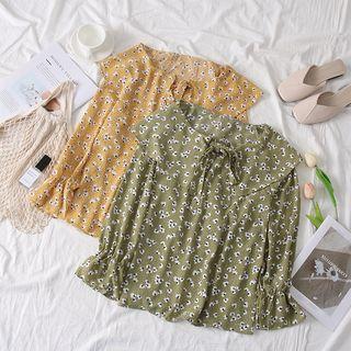 Peter Pan-collar Floral Blouse