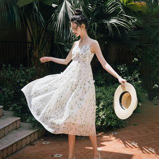 Spaghetti-strap Twisted Leaf Printed Dress