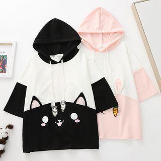 Two-tone Panel Cartoon Print Hooded T-shirt