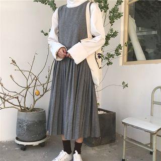 Sleeveless A-line Pleated Midi Dress