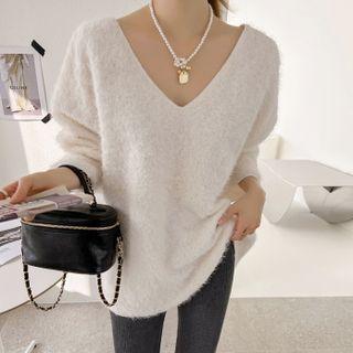 V-neck Fluffy Oversize Knit Top