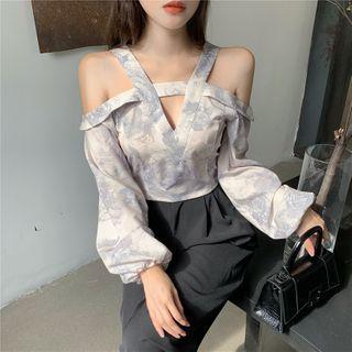 Cutout Lantern-sleeve Flower Top