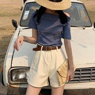 Set: Cold Shoulder Short-sleeve T-shirt + Denim Shorts