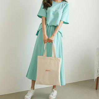 Set: Letter Boxy T-shirt + Long Flare Skirt