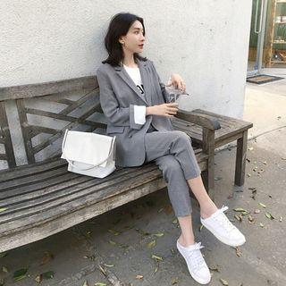 Double-breasted Blazer / Shorts / Cropped Dress Pants / Set