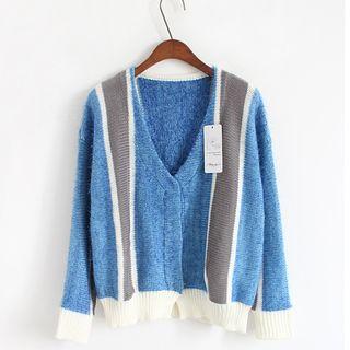 Colour Block V-neck Sweater