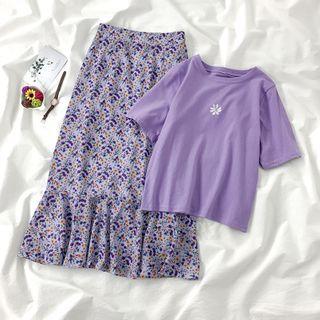 Embroidered Short-sleeve T-shirt / A-line Skirt / Midi Skirt