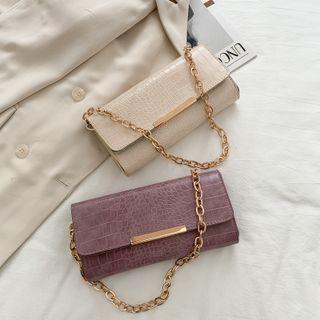 Chain Croc Grain Shoulder Bag