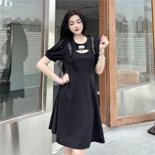 Puff-sleeve Buckled Cutout A-line Dress