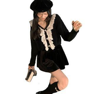 Eyelet Trim Cardigan / Velvet Mini A-line Skirt