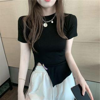 Short-sleeve Asymmetrical Slit T-shirt