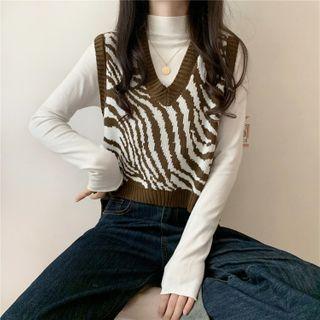 Long-sleeve Mock-neck T-shirt / Zebra Print Sweater Vest