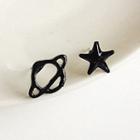 Non-matching Alloy Planet & Star Earring