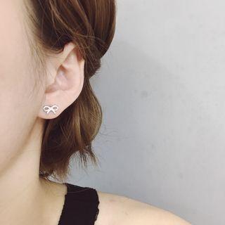 Bow-accent Stud Earrings
