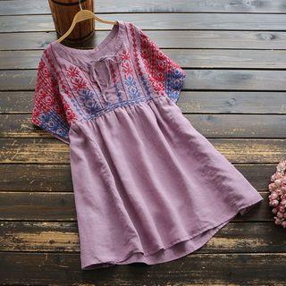 Elbow-sleeve Embroidered Tunic