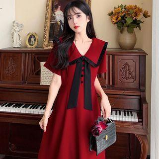 Short-sleeve Color Block Navy Collar Dress