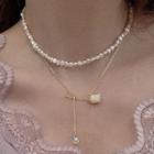 Resin Flower Pendant Faux Pearl Layered Necklace