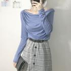 Plain Off-shoulder Long-sleeve T-shirt / Check Skirt