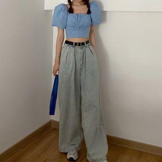 Cold Shoulder Short-sleeve Top / Wide Leg Jeans / Belt