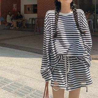 Long Sleeve Stripe Oversized Sweatshirt / Distressed Sweatshorts