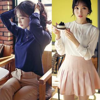 Round-neck Cutout-detail Top