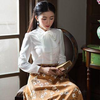 Long-sleeve Tie-neck Paneled Blouse