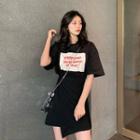 Printed Short-sleeve T-shirt / Asymmetric Hem A-line Skirt