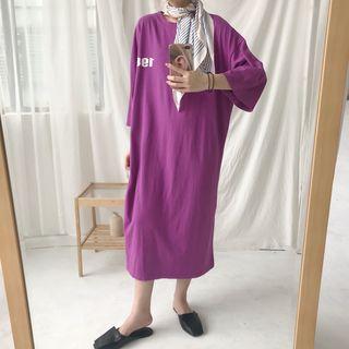 Lettering Print Loose-fit Midi T-shirt Dress