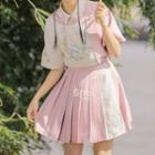 Short-sleeve Floral Print Blouse / Pleated Mini A-line Skirt