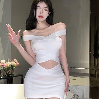 Cold Shoulder Crop Top / Pencil Skirt