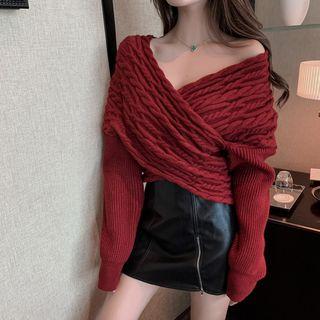 Long-sleeve V-neck Knit Sweater / Faux Leather Skirt