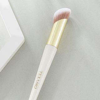 Angled Foundation Brush A230 - White - One Size