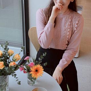 Round-neck Frilled Knit Top