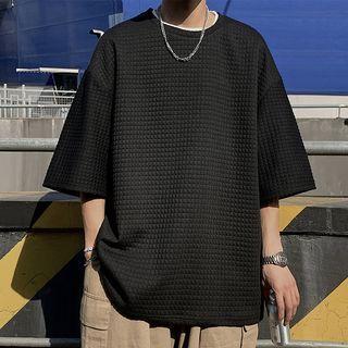 3/4-sleeve Crew Neck T-shirt